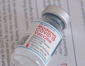 Covid-19 Moderna vaccine