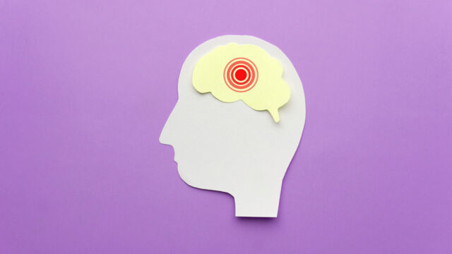 Migraine headache - A preventive guide. Stopping the pain before it starts.