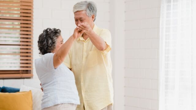 Practical tips and guide for everyday changes that can improve life with an Alzheimer’s patient