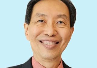 Dr Yeo Hung Sin Dental Surgeon Raffles Dental Tampines 1